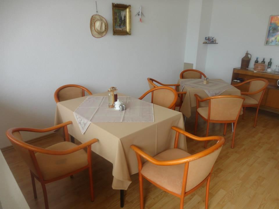 Apartmani Bakule Peštani الغرفة الصورة
